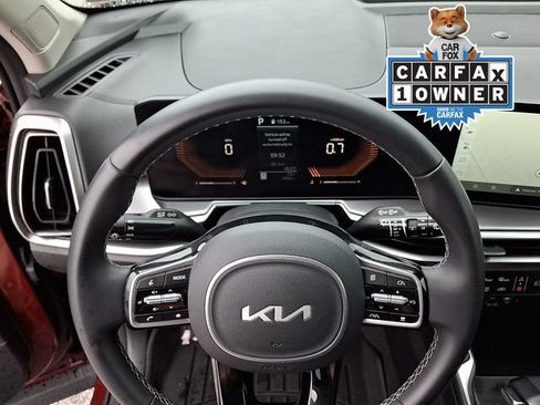 Used 2025 Kia Sorento S AWD/4WD image 18