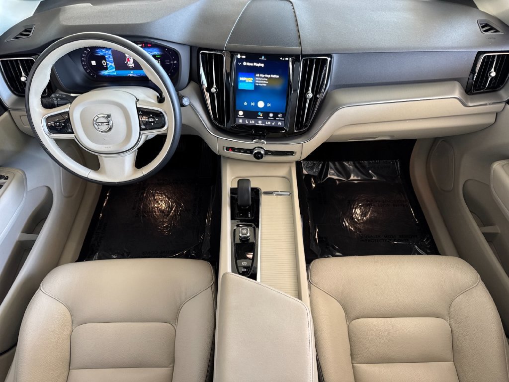 Certified 2024 Volvo XC60 T8 Core AWD/4WD image 12