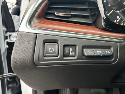 New 2026 Cadillac XT5 Premium Luxury w/ LPO, Floor Liner Package image 26