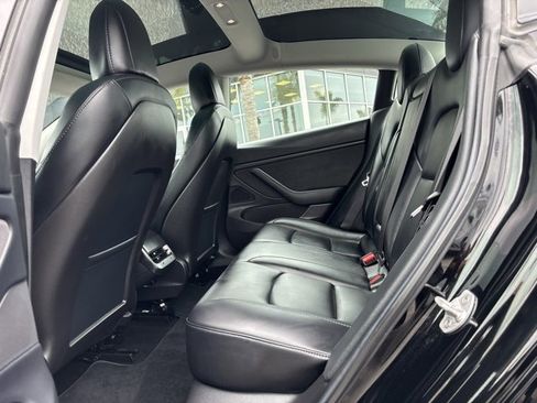 Used 2019 Tesla Model 3 Performance image 27