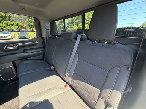 Used 2022 Chevrolet Silverado 1500 LT w/ Safety Package AWD/4WD image 8