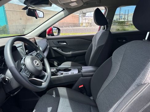 Used 2023 Nissan Rogue SV FWD image 13