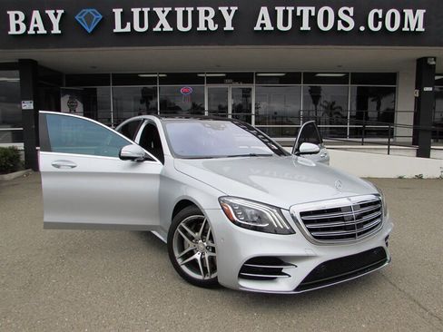 Used 2018 Mercedes-Benz S 560 Sedan image 32