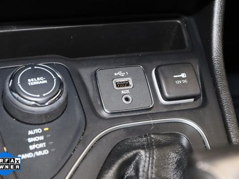 Used 2021 Jeep Cherokee Latitude Lux image 26