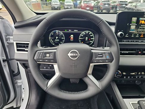 New 2026 Nissan Rogue SL AWD/4WD image 10