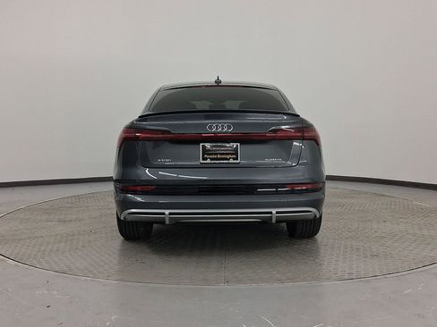 Used 2022 Audi e-tron Premium image 10