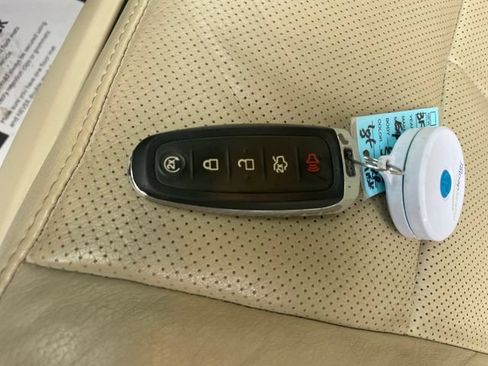 Used 2016 Ford Expedition Limited w/ Equipment Group 301A AWD/4WD image 31