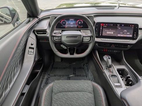 New 2026 Dodge Charger Scat Pack w/ Blacktop Package AWD/4WD image 18