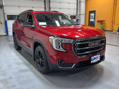 Used 2023 GMC Terrain AT4 w/ Infotainment Package II image 8