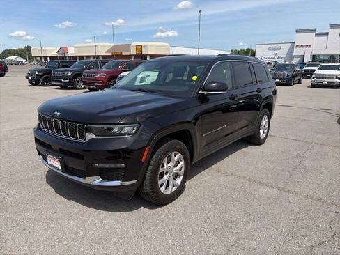 Used 2022 Jeep Grand Cherokee L Limited AWD/4WD image 2