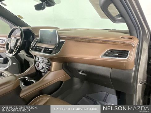 Used 2021 Chevrolet Tahoe High Country w/ Premium Package AWD/4WD image 33