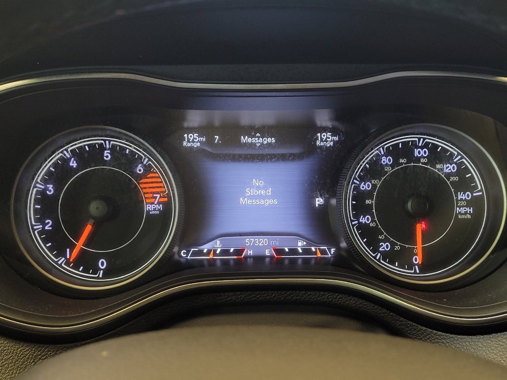 Used 2019 Jeep Cherokee Limited FWD image 23