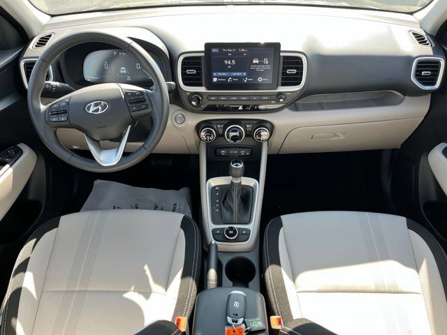 New 2026 Hyundai Venue SEL FWD image 9