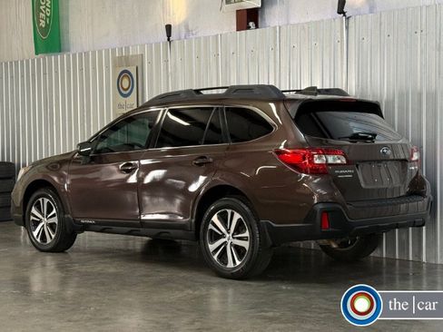 Used 2019 Subaru Outback 2.5i Limited w/ Popular Package #2 image 3