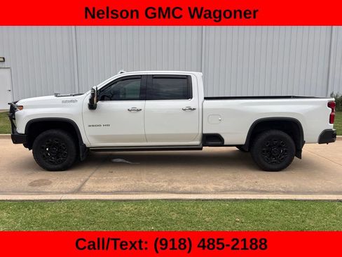 Used 2022 Chevrolet Silverado 3500 High Country w/ Z71 Off-Road Package AWD/4WD image 8
