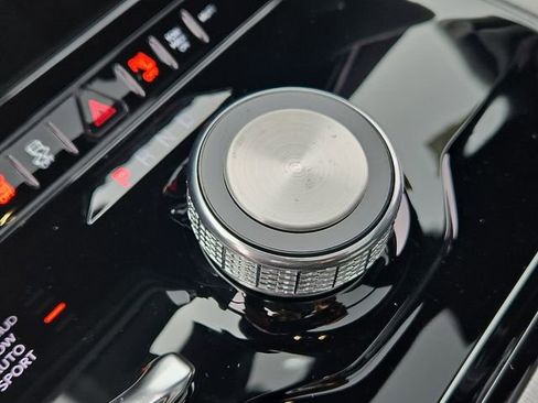 New 2026 Jeep Grand Wagoneer Limited image 17