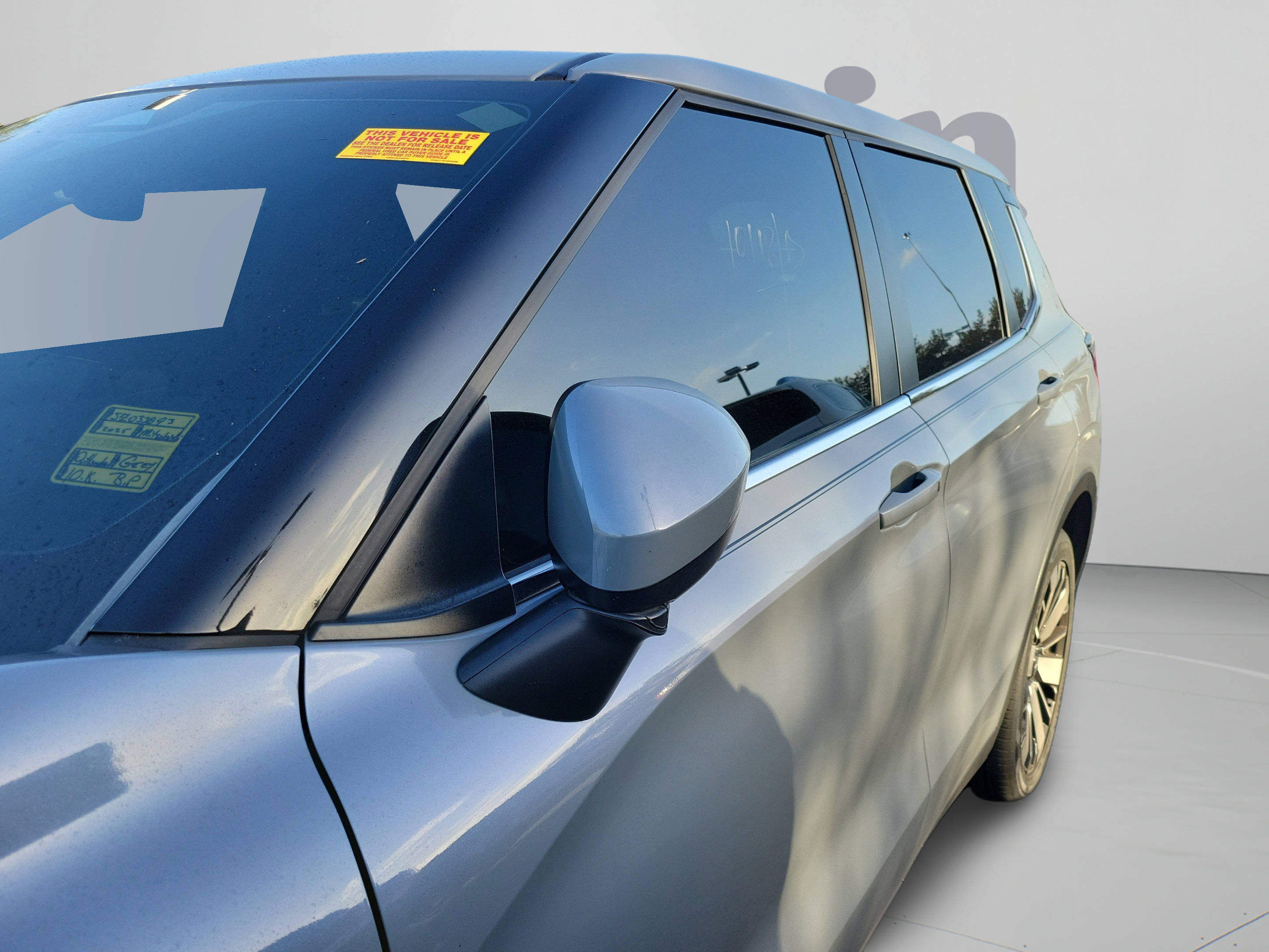 Used 2025 Mitsubishi Outlander SE FWD image 14