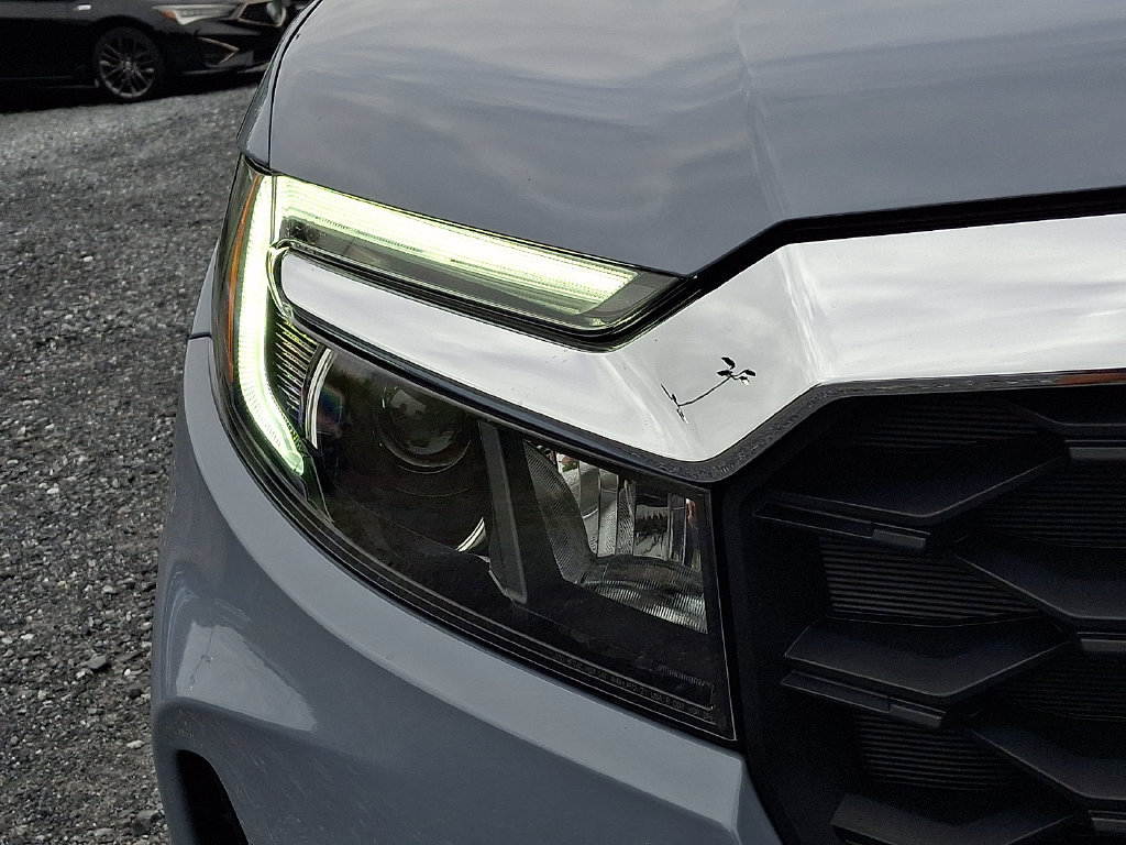 Used 2023 Honda Passport EX-L image 12
