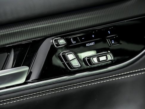 Used 2024 Jeep Grand Wagoneer L Series II w/ Quick Order Packagew 28T image 19