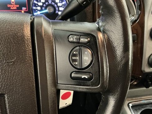 Used 2014 Ford F250 Lariat w/ Chrome Package image 28