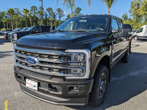 New 2025 Ford F350 King Ranch w/ FX4 Off-Road Package image 9