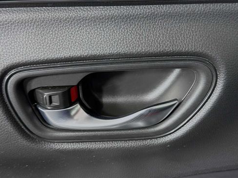 Certified 2025 Honda HR-V Sport image 24