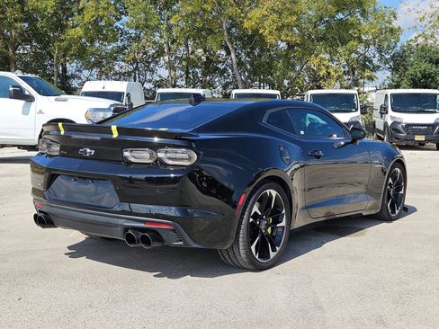 Used 2021 Chevrolet Camaro SS image 3