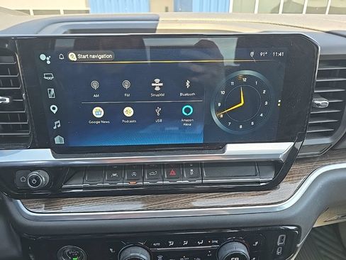 Used 2022 Chevrolet Silverado 1500 LT AWD/4WD image 23