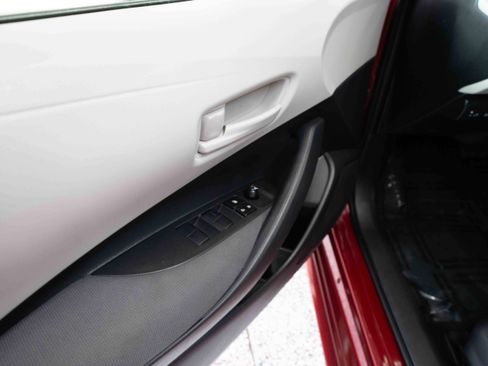 Used 2025 Toyota Corolla LE FWD image 7