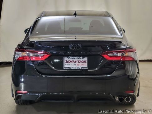 Certified 2023 Toyota Camry SE image 6