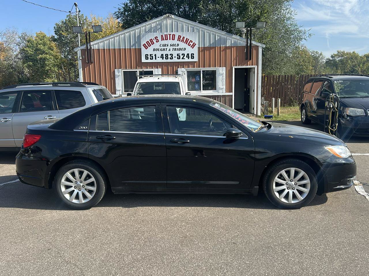 Used 2013 Chrysler 200 Touring FWD image 4