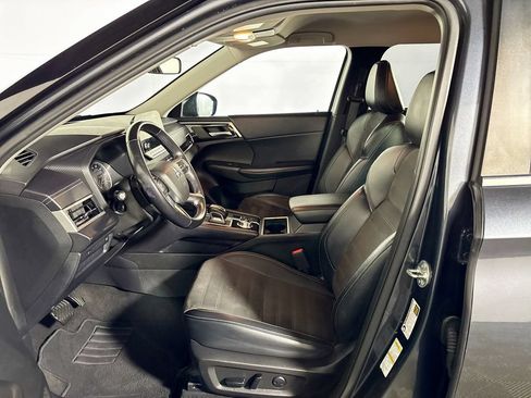 Used 2024 Mitsubishi Outlander SE AWD/4WD image 11