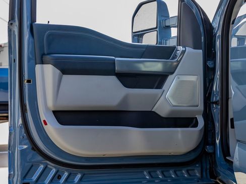 Used 2023 Ford F350 Limited w/ FX4 Off-Road Package image 36