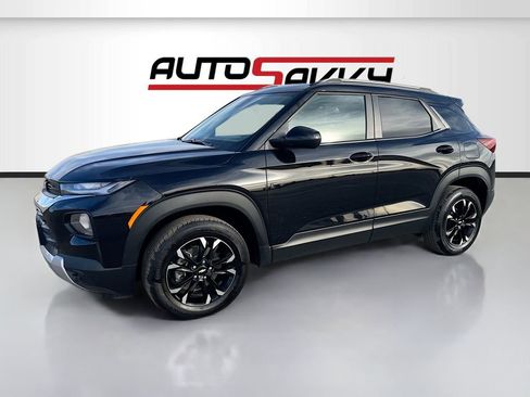 Used 2023 Chevrolet TrailBlazer LT w/ Convenience Package AWD/4WD image 3