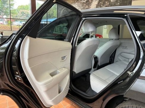Used 2024 Hyundai Kona SEL w/ Convenience Package FWD image 28