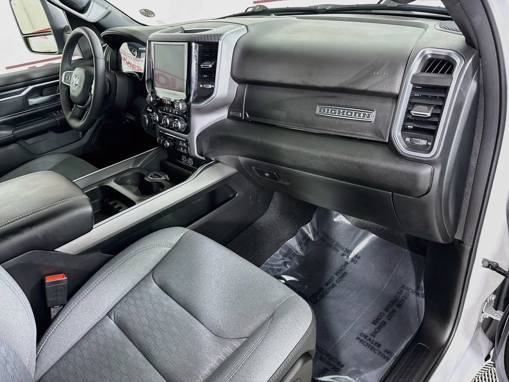 Used 2025 RAM 1500 Big Horn AWD/4WD image 31