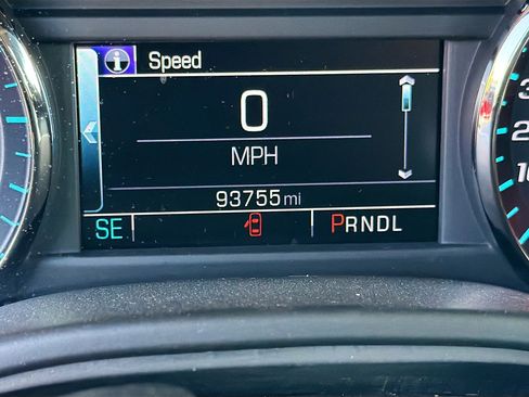 Used 2020 Chevrolet Suburban LS image 38