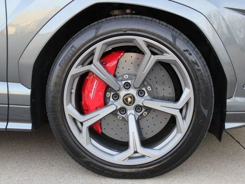 Used 2019 Lamborghini Urus AWD image 9