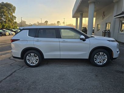Used 2024 Mitsubishi Outlander ES