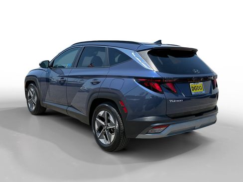 Used 2025 Hyundai Tucson SEL FWD image 3