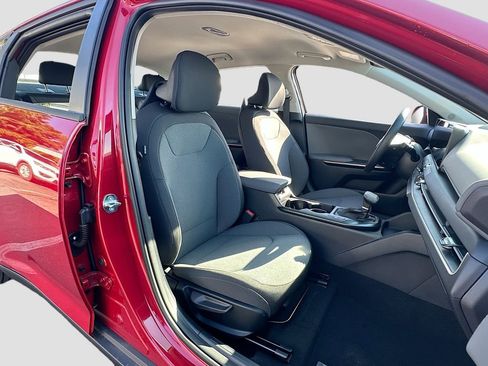 New 2025 Kia K4 LXS image 25