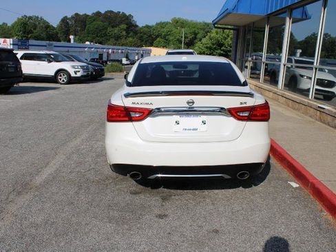 Used 2016 Nissan Maxima SR w/ Midnight Edition FWD image 5