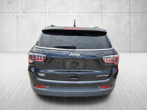 Used 2018 Jeep Compass Limited w/ Navigation Group FWD image 8