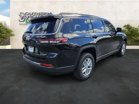 New 2024 Jeep Grand Cherokee L Laredo w/ Luxury Tech Group I RWD image 5