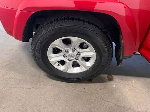 Used 2024 Toyota 4Runner SR5 image 30