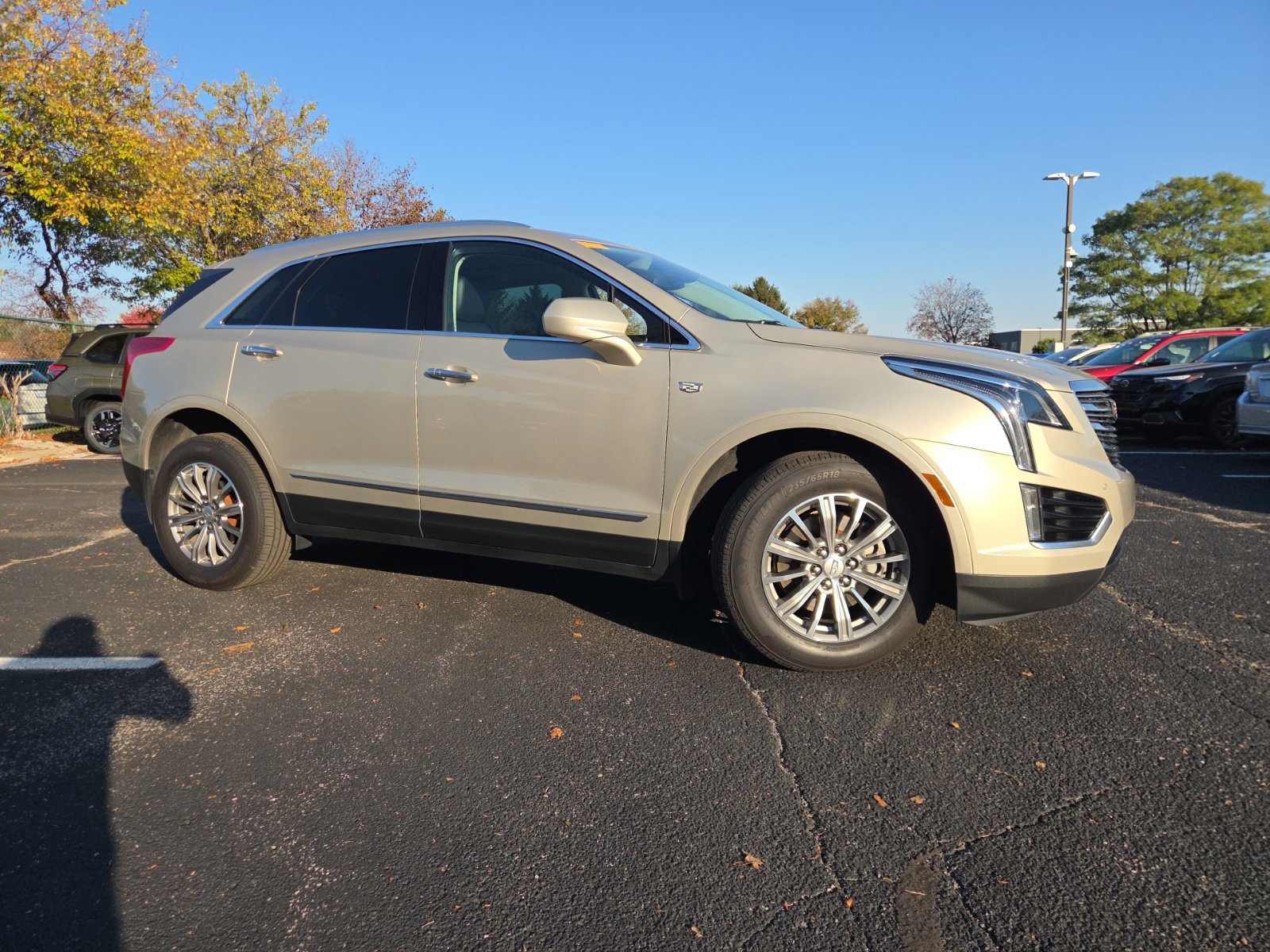 Used 2017 Cadillac XT5 Luxury w/ Driver Awareness Package AWD/4WD image 3
