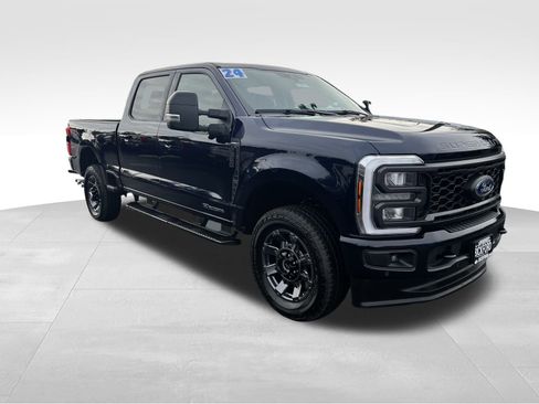 Used 2024 Ford F350 Lariat w/ Lariat Ultimate Package image 3