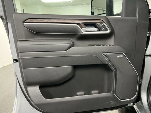 New 2026 GMC Sierra 2500 SLT w/ SLT Premium Package AWD/4WD image 22