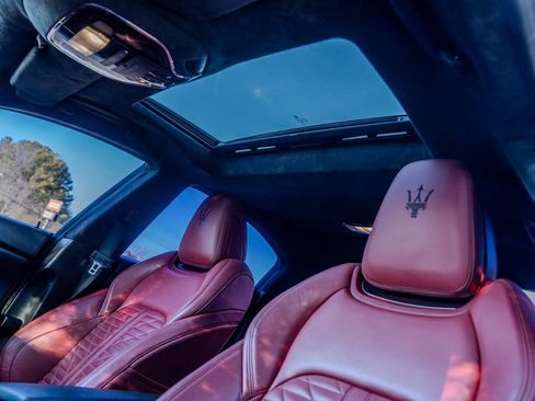 Used 2022 Maserati Ghibli Modena Q4 image 16