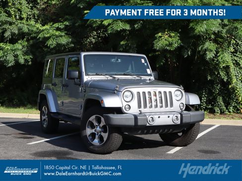 Used 2017 Jeep Wrangler Unlimited Sahara AWD/4WD image 1